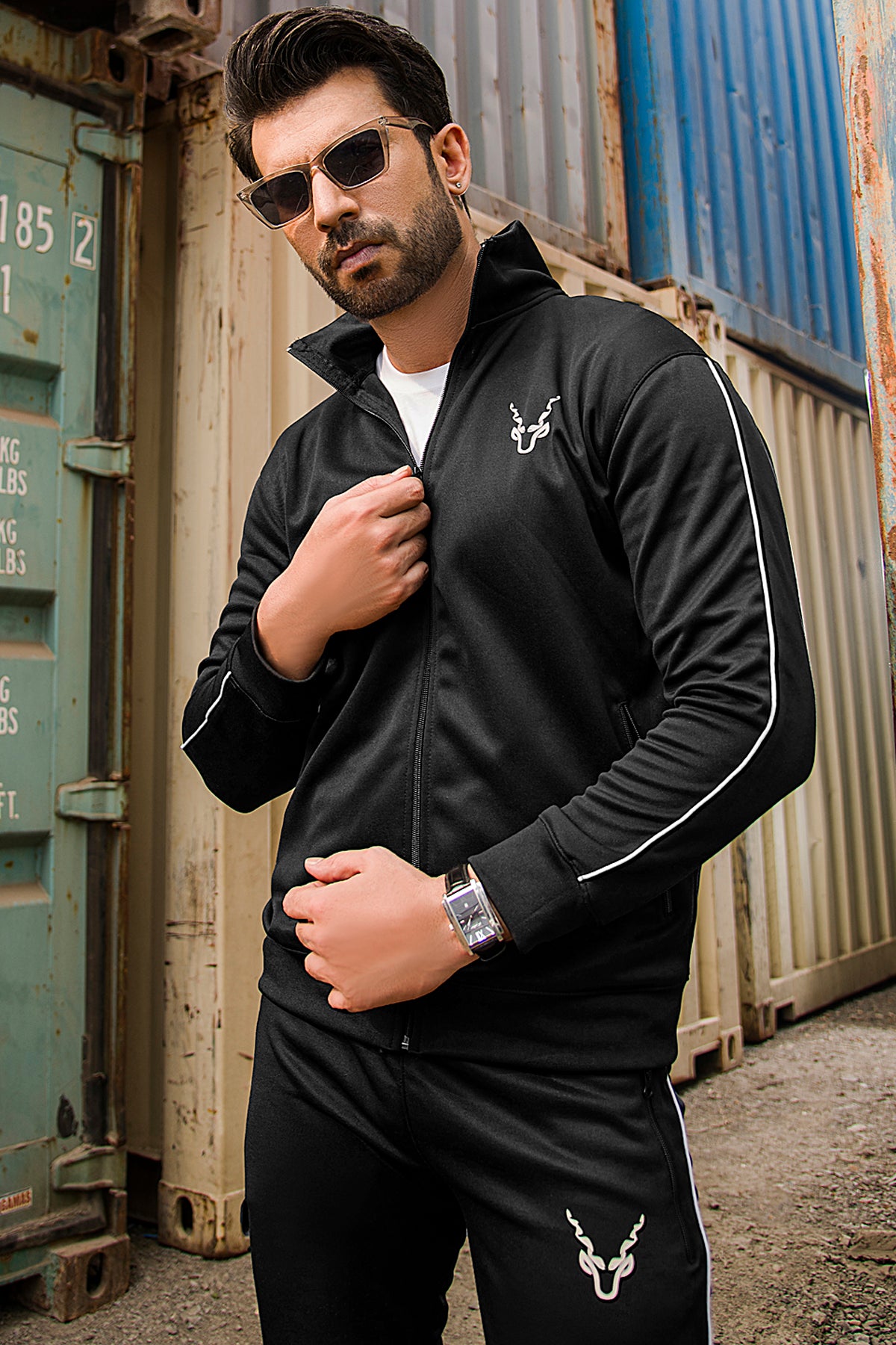 Black Tracksuit with Single White Piping – Absoluto